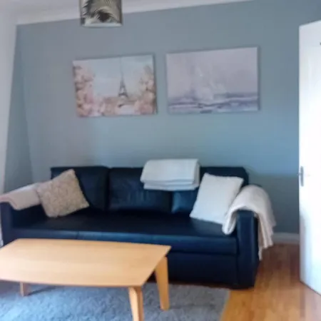 Entire Place Close To Airport & *