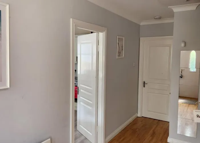 Entire Place Close To Airport & Apartamento *